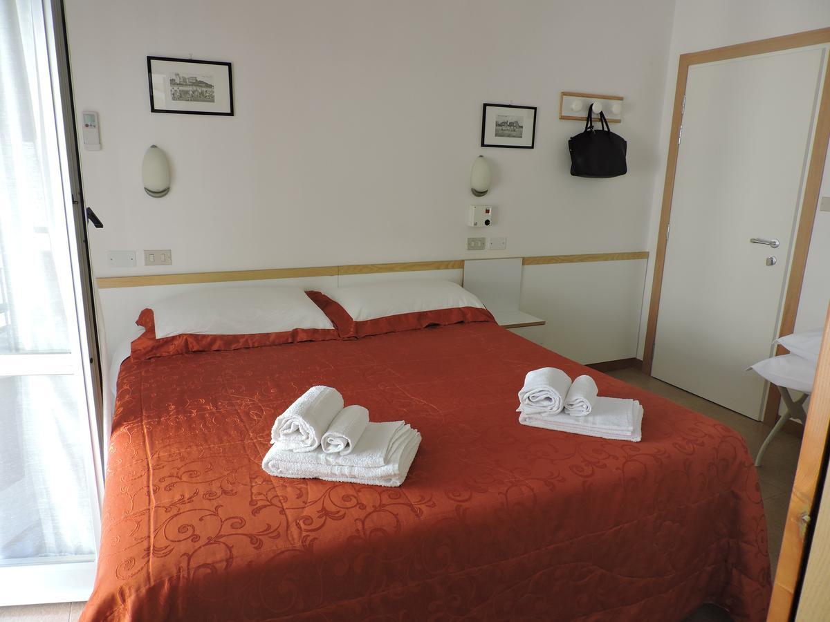Albergo Sabrina Rimini Dış mekan fotoğraf
